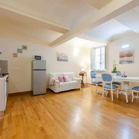 Barbero By Interhome شقة
